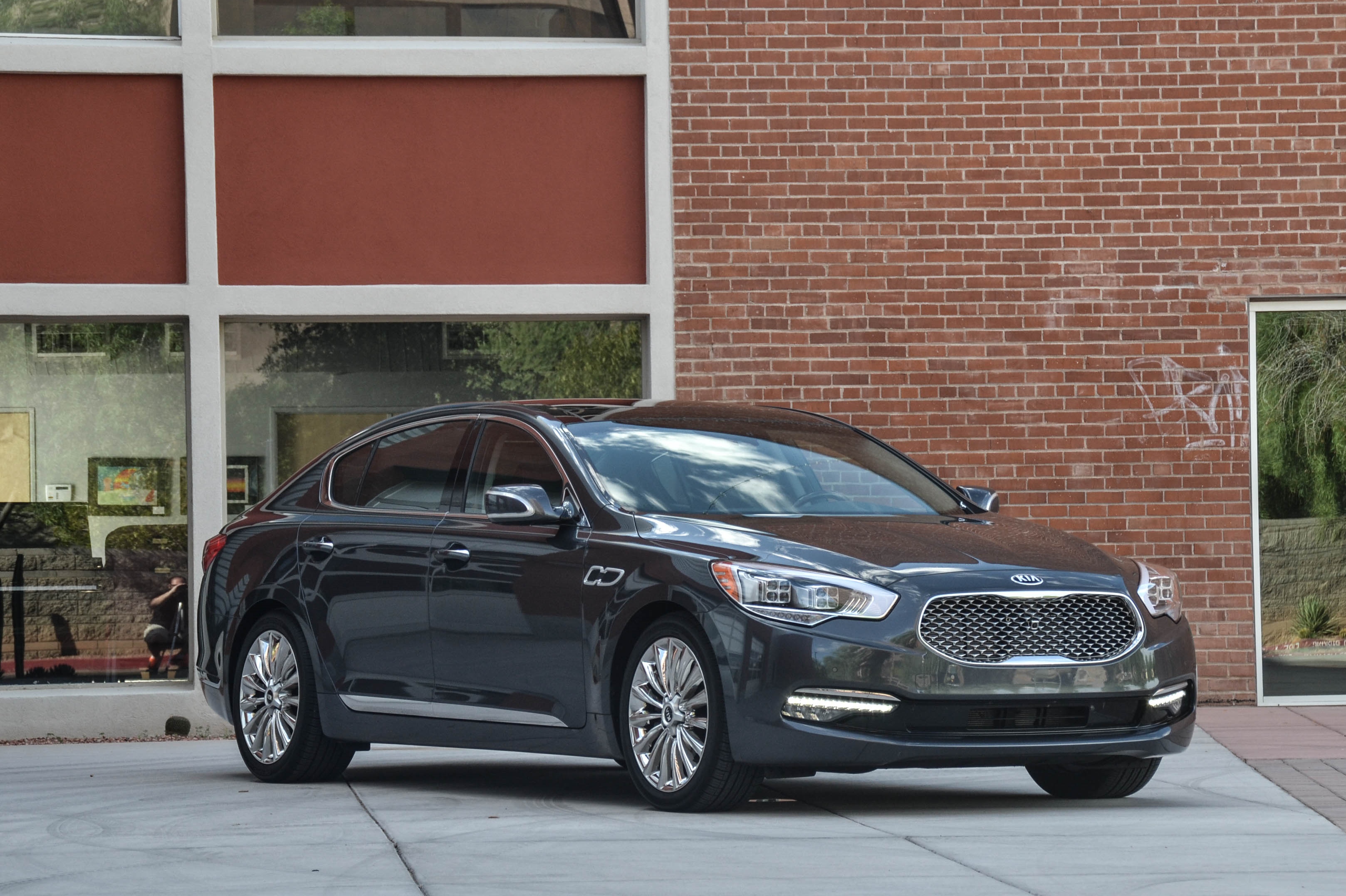 First Drive: 2015 Kia K900