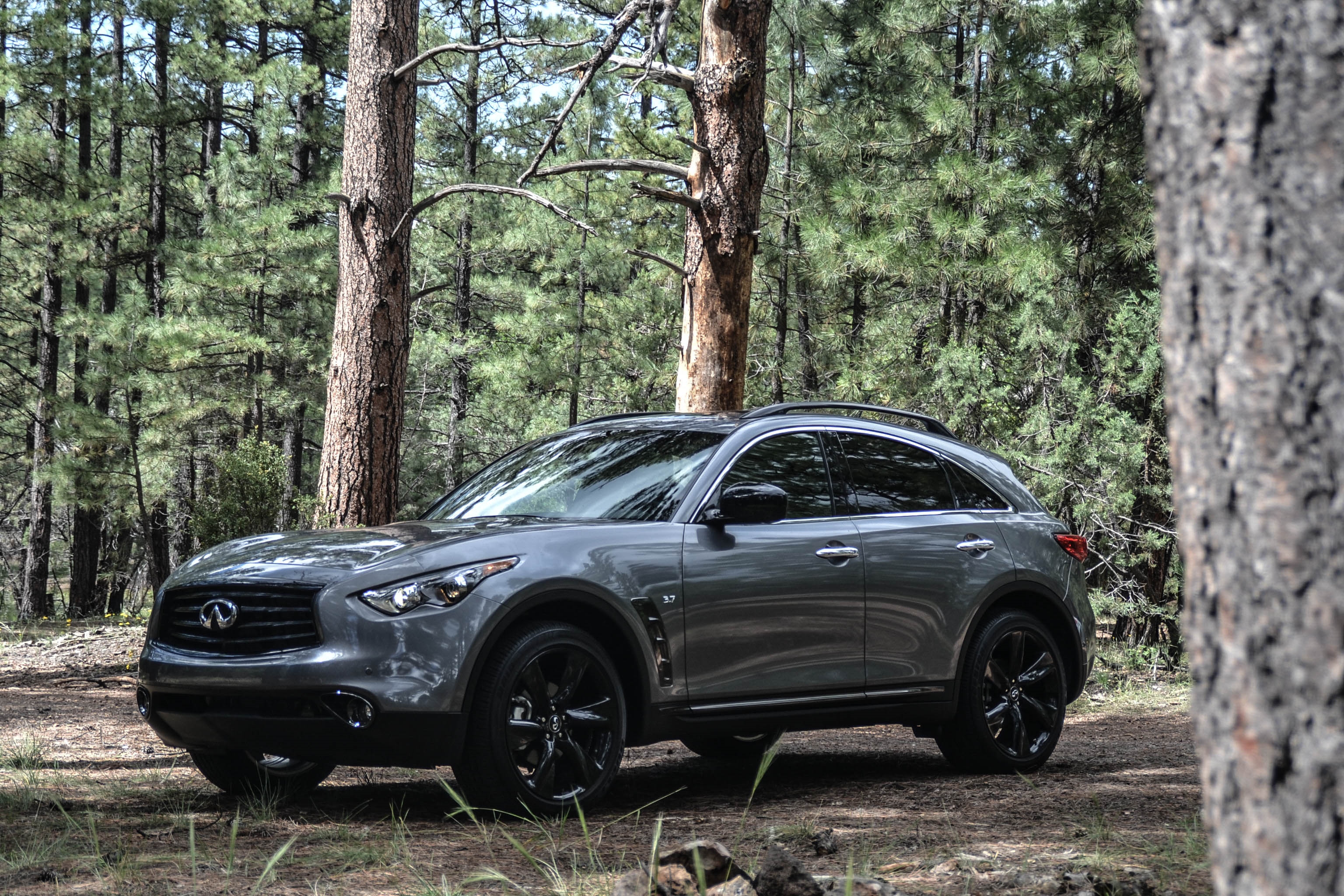 First Drive: 2015 Infiniti QX70S