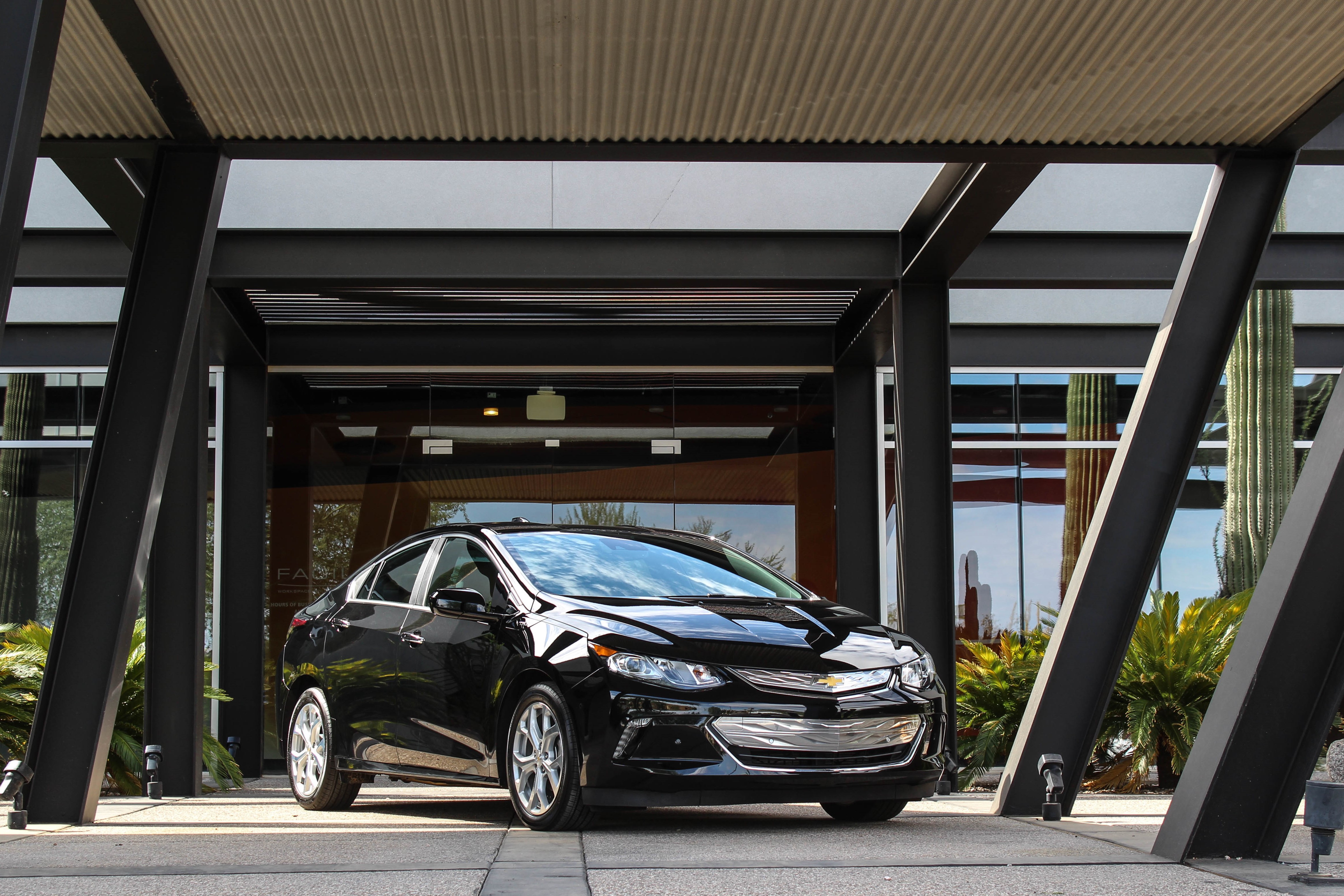 First Drive: 2017 Chevrolet Volt Premier