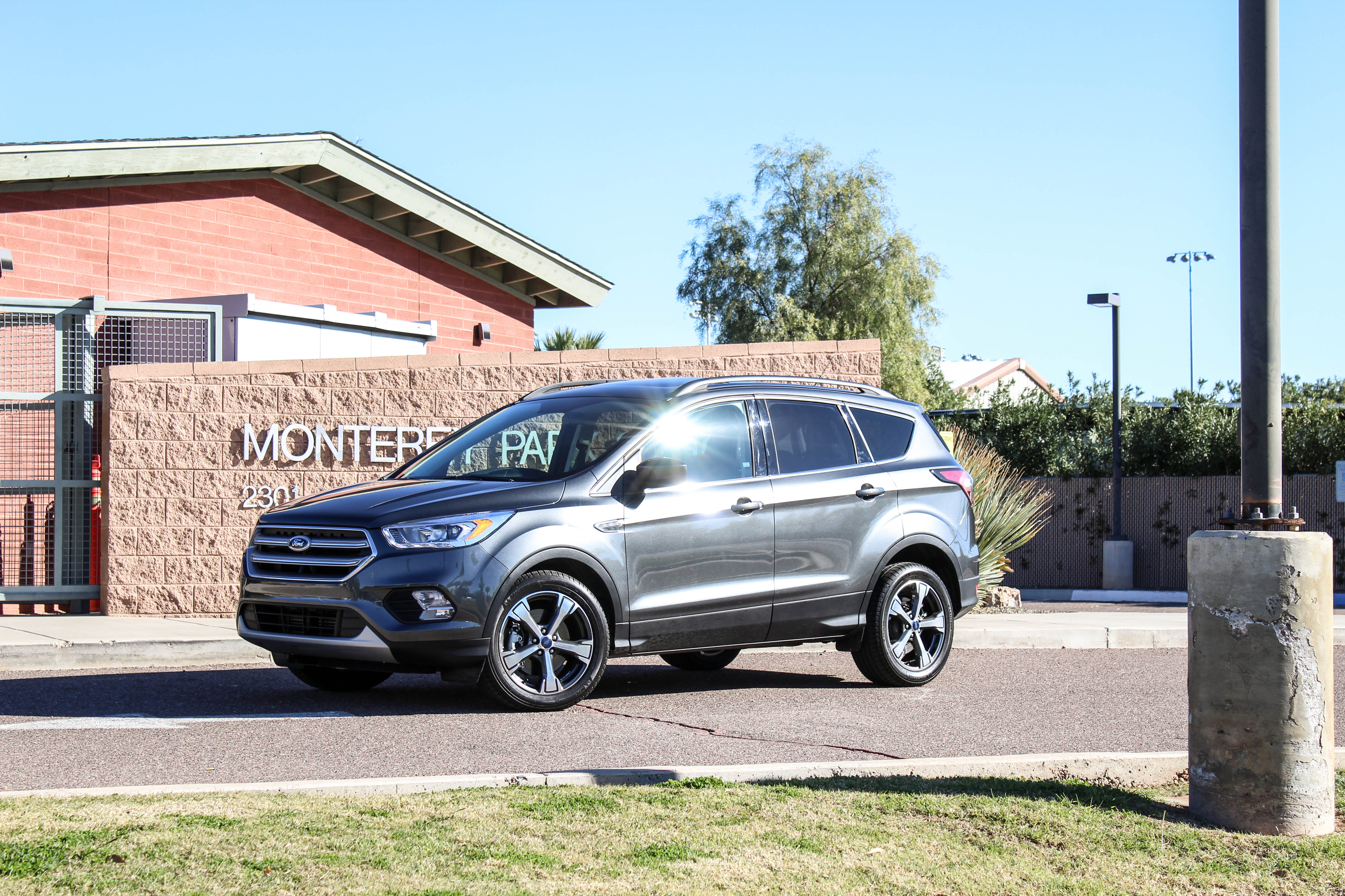 A Little Bit of Sport in its Utility: 2017 Ford Escape SE 2.0L EcoBoost