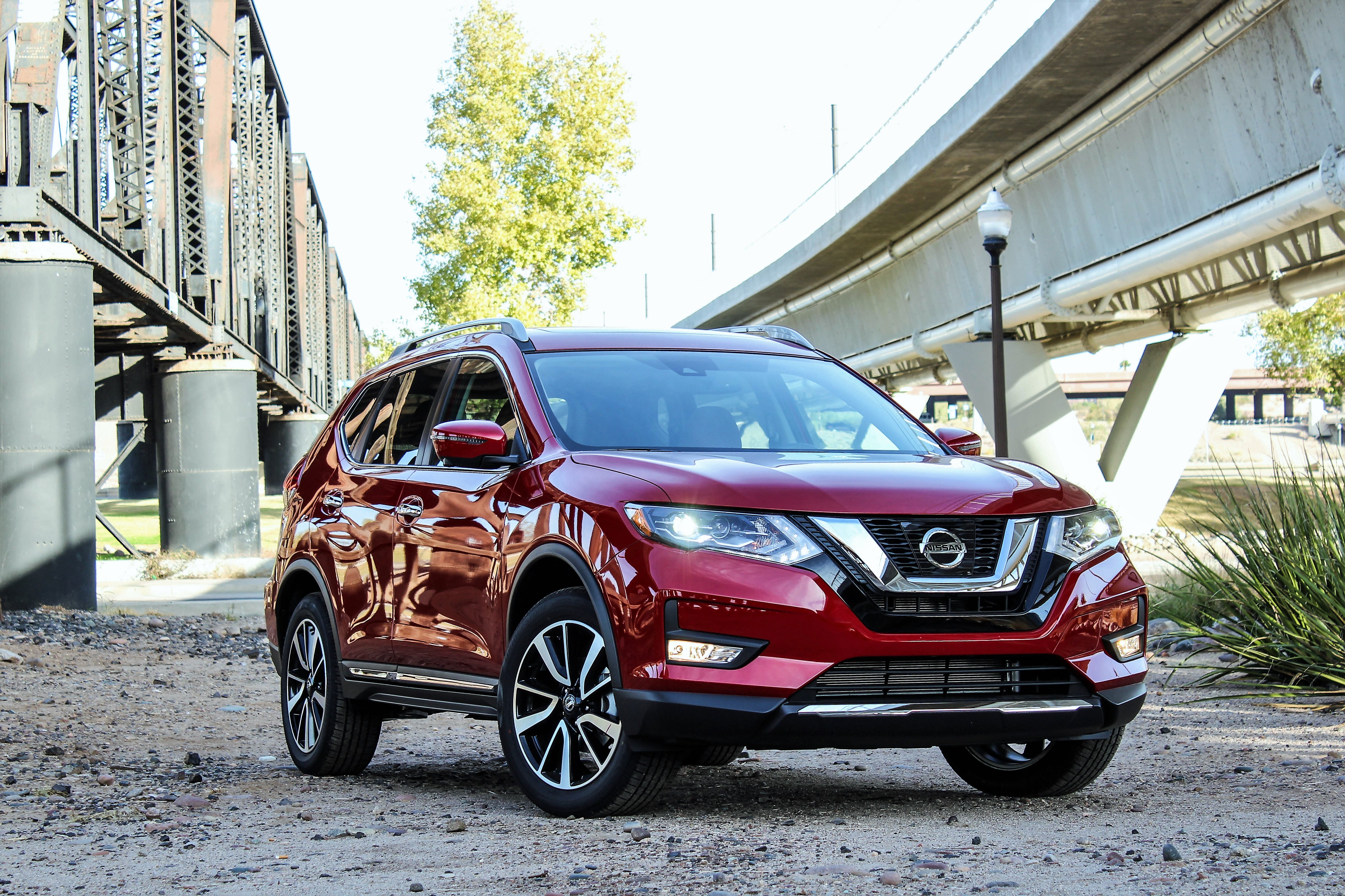 Middle of the Road: 2017 Nissan Rogue SL AWD