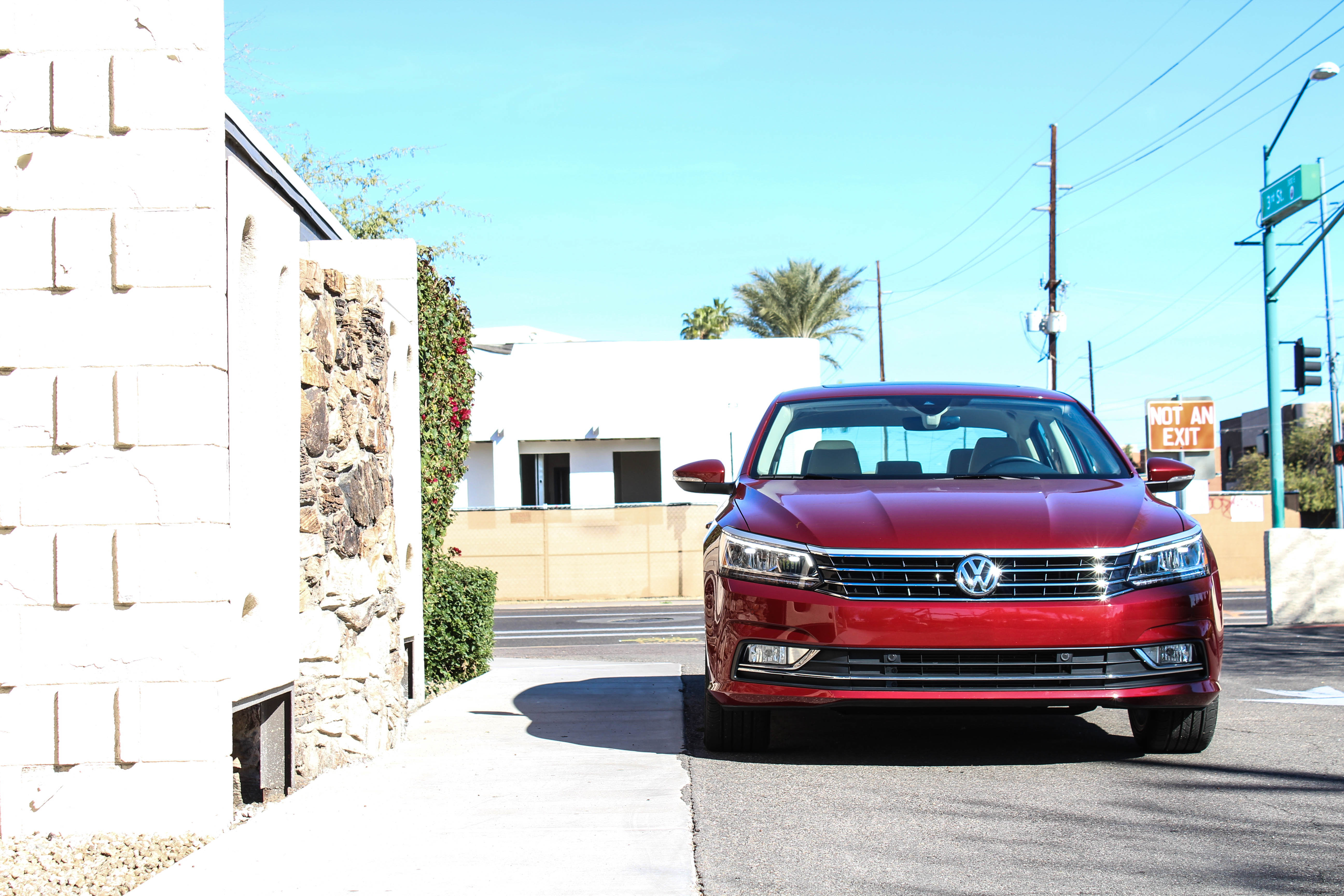 Classy Lady: 2017 Volkswagen Passat SEL 1.8T