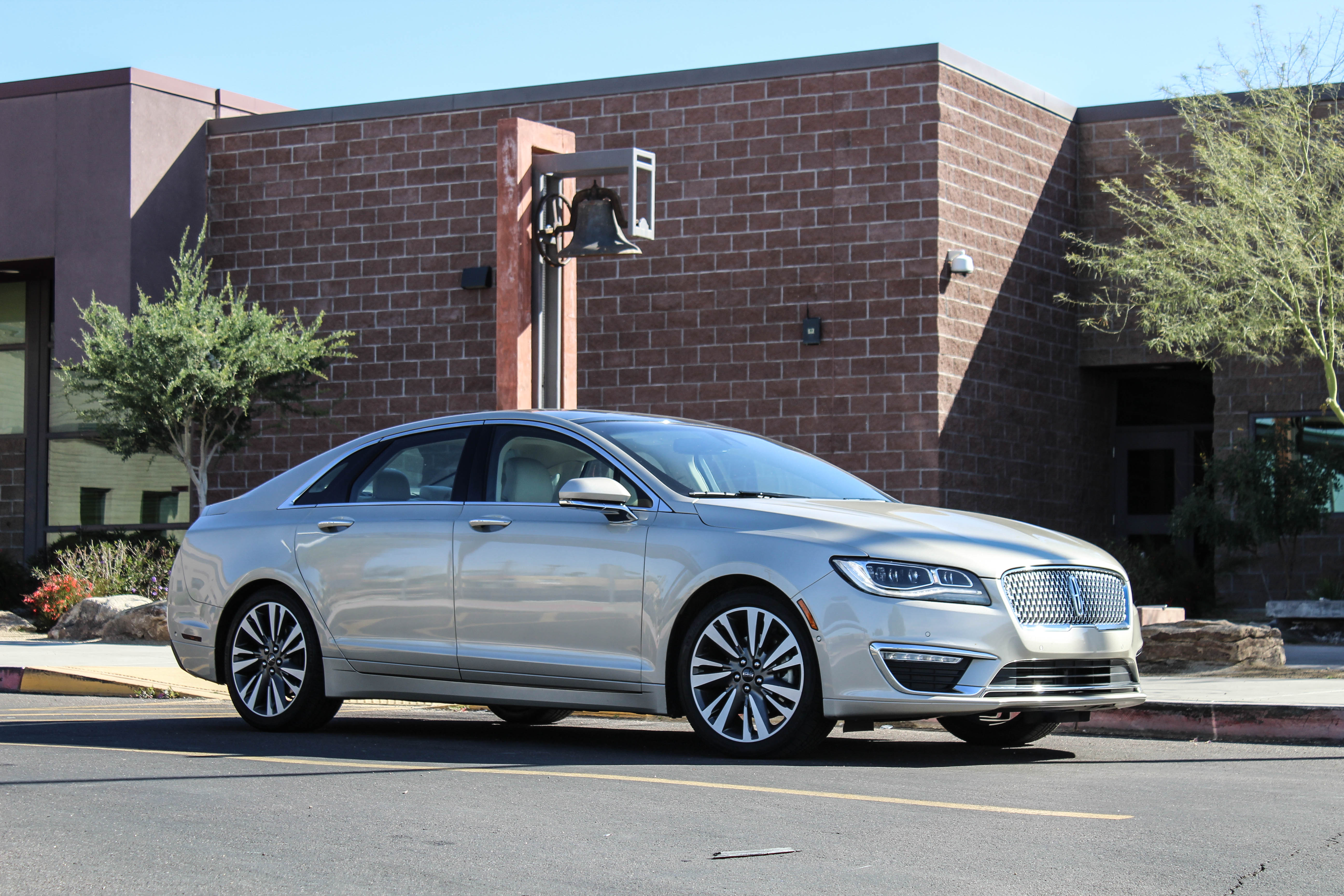 Detroit Class: 2017 Lincoln MKZ Reserve