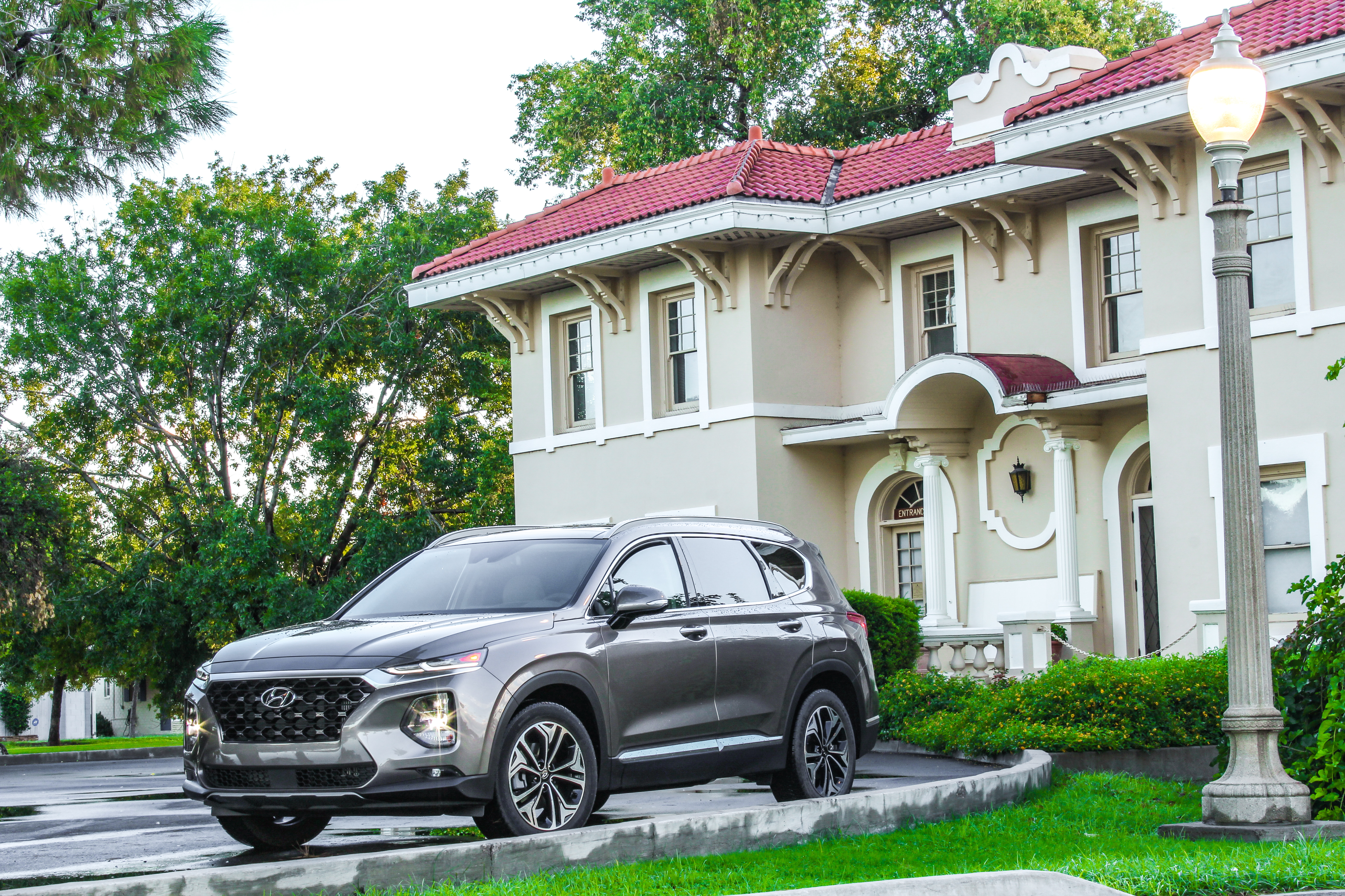 Lost the Sport Name, But Was Never its Forte Anyways: 2019 Hyundai Santa Fe Ultimate 2.0T