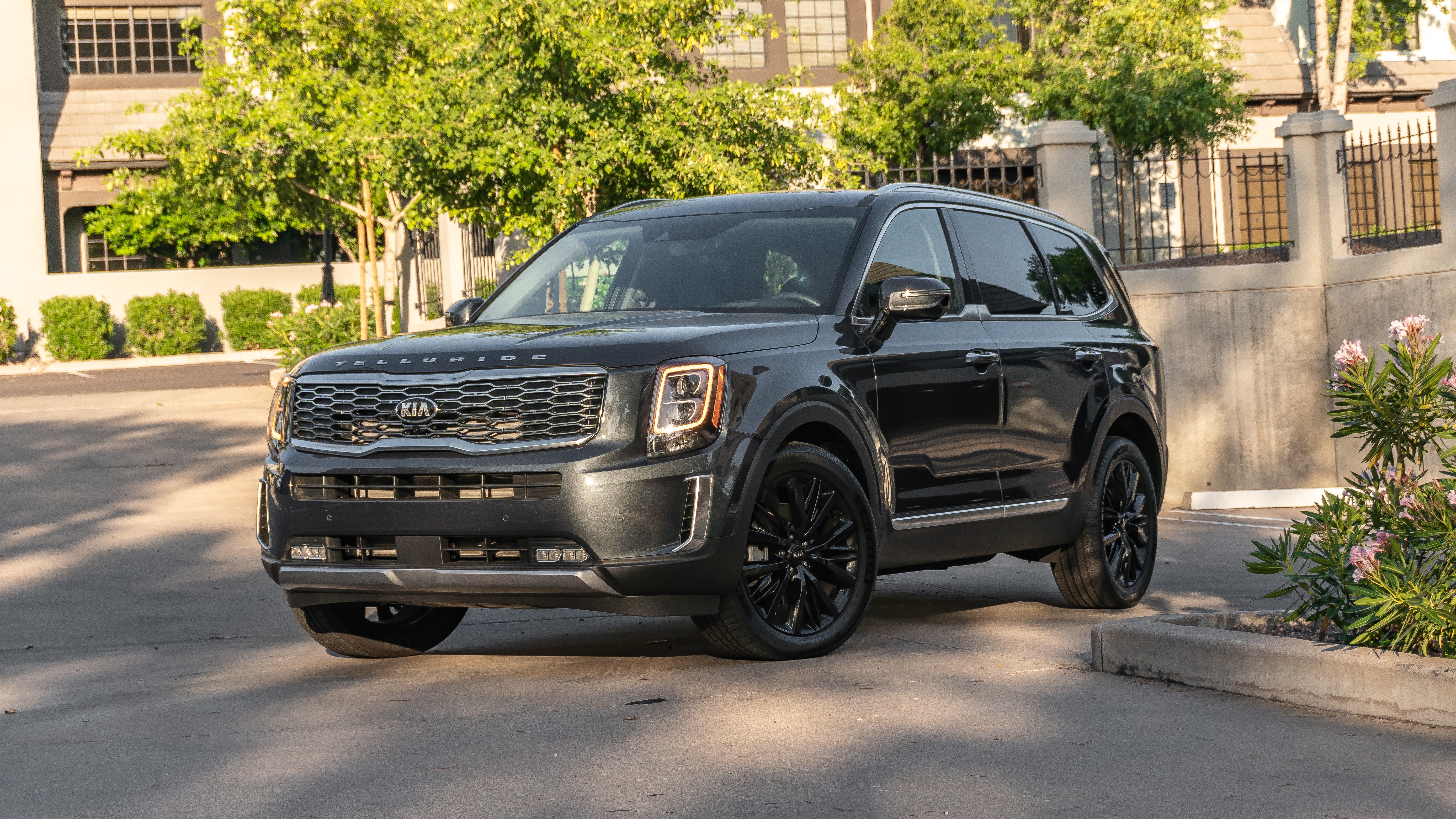 SITTIN’ HIGH AND MIGHTY: 2020 KIA TELLURIDE SX AWD