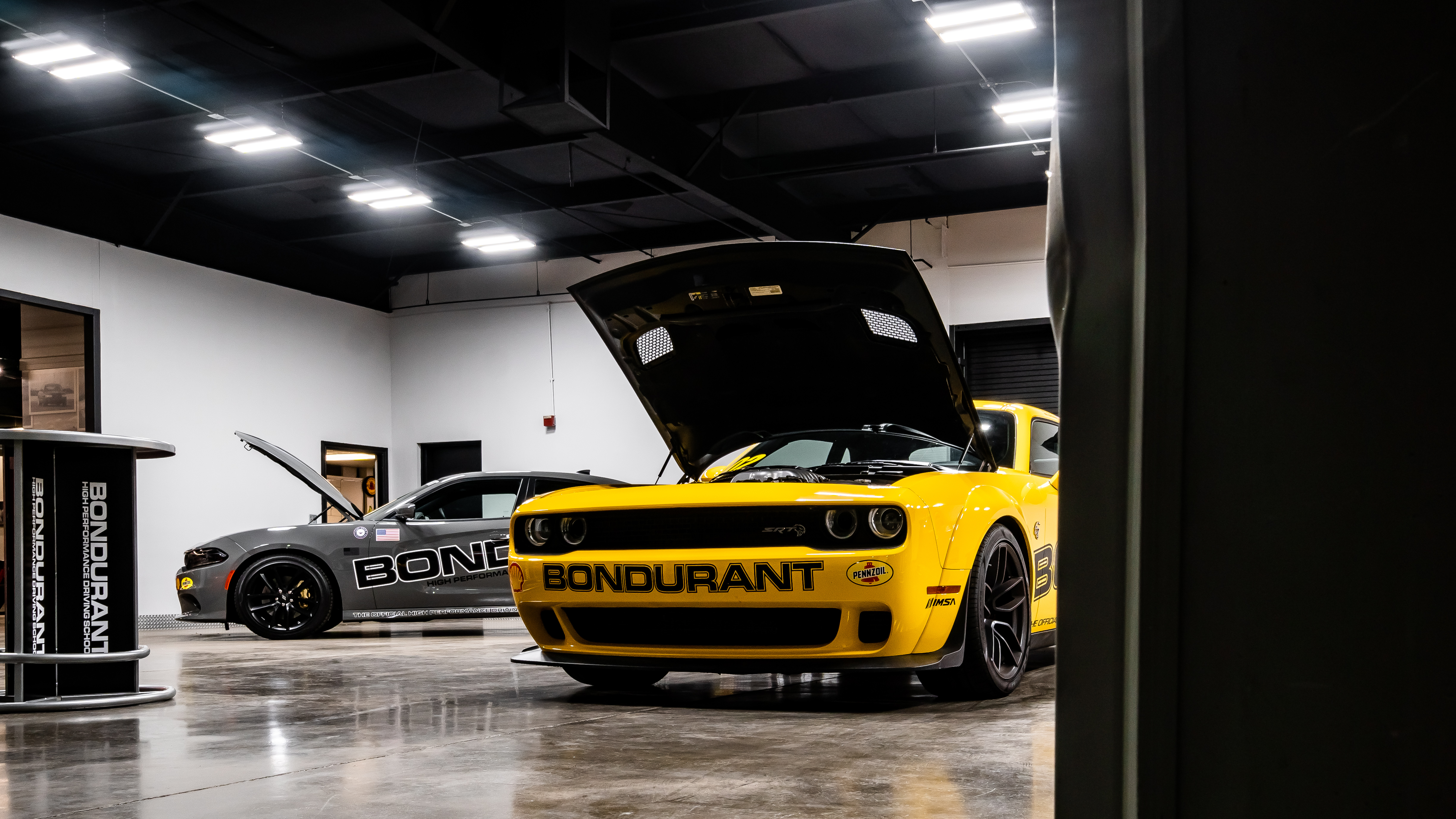 A CHALLENGER HELLCAT & A HOT LAP AT BONDURANT HIGH PERFORMANCE DRIVING SCHOOL