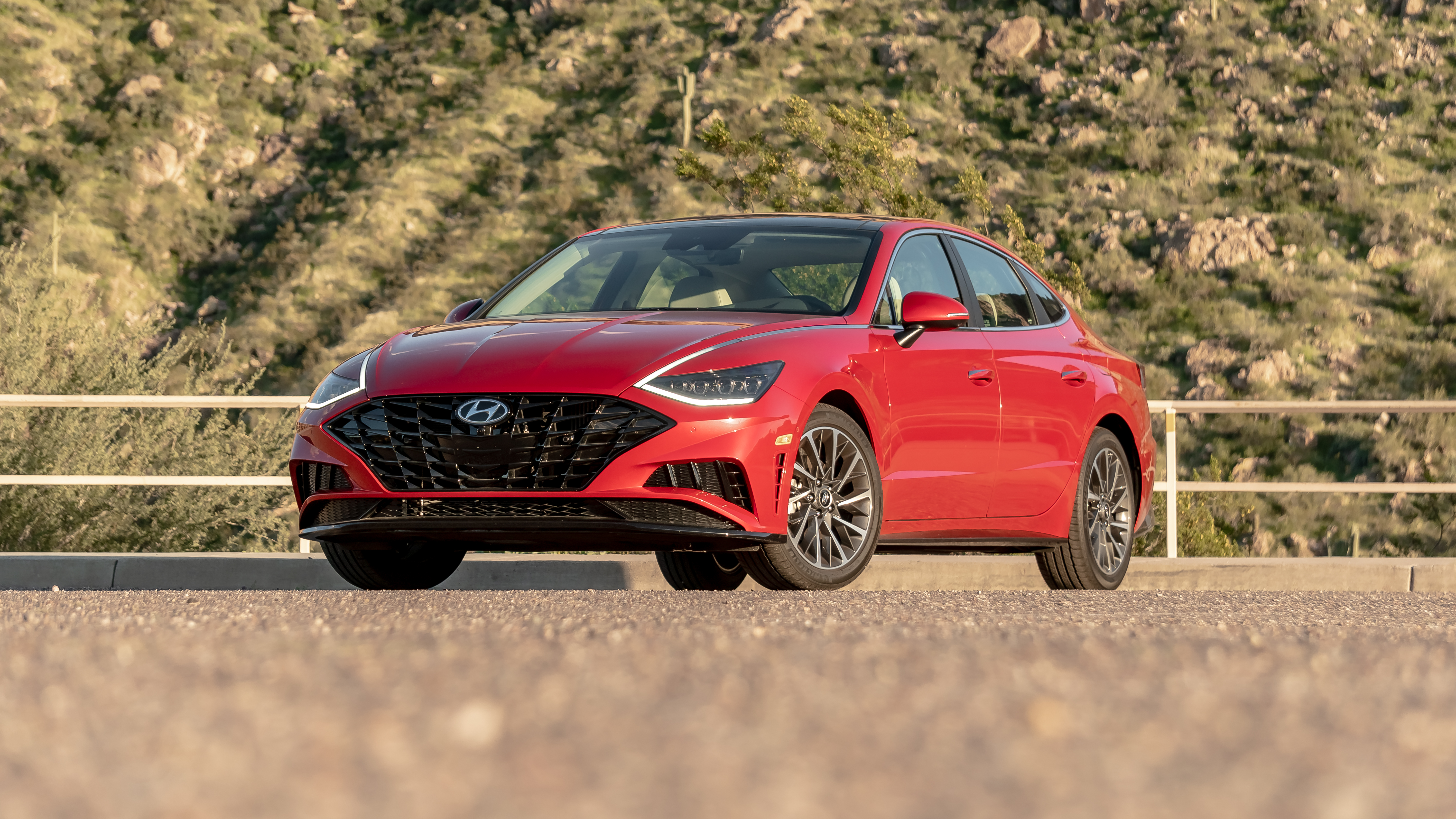 2020 HYUNDAI SONATA LIMITED DELIVERS EXCITING STYLE & TECH AT AN AFFORDABLE PRICE