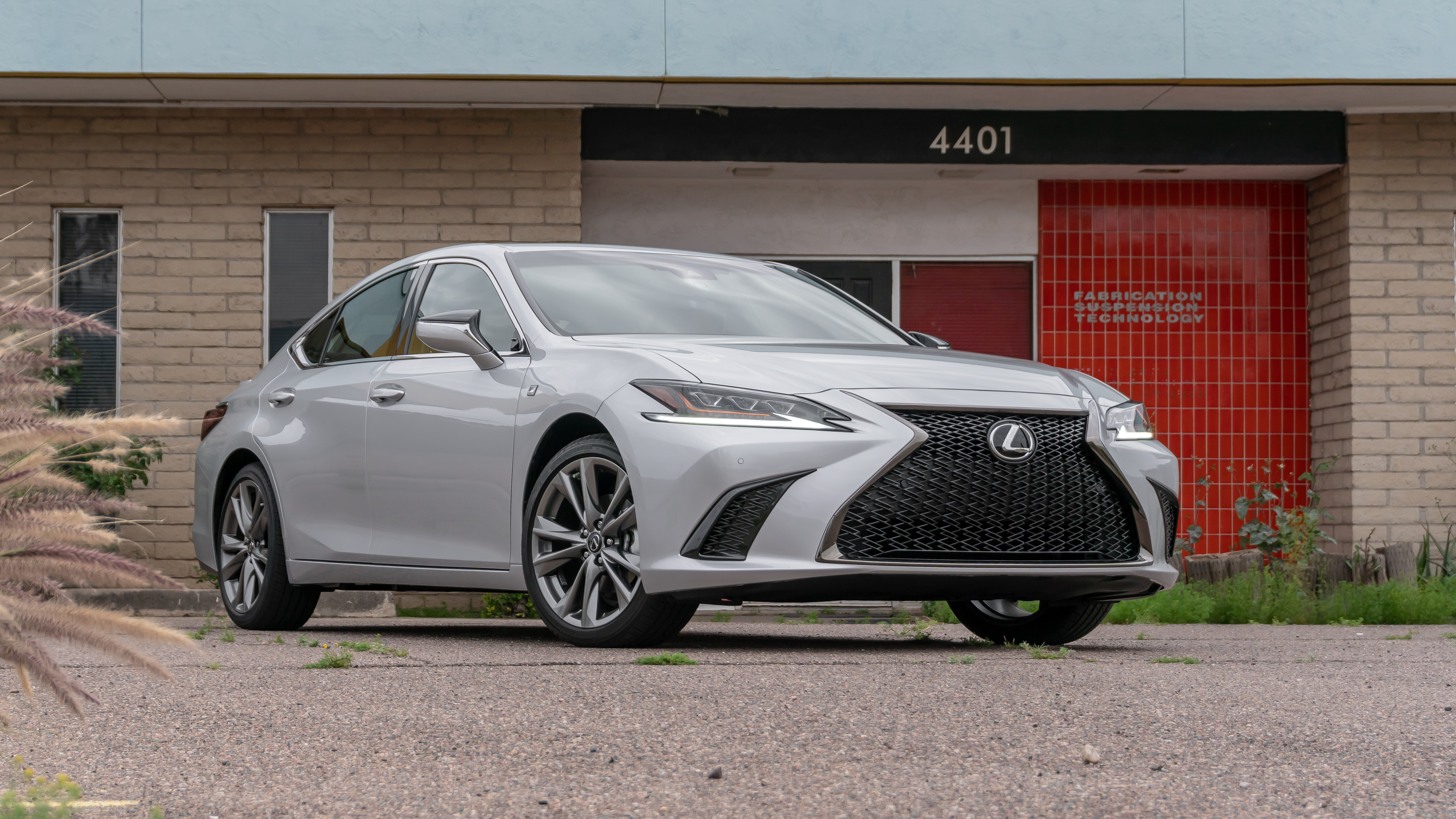 ALL THE FEELS WITHOUT THE FRILLS: 2020 LEXUS ES 350 F SPORT