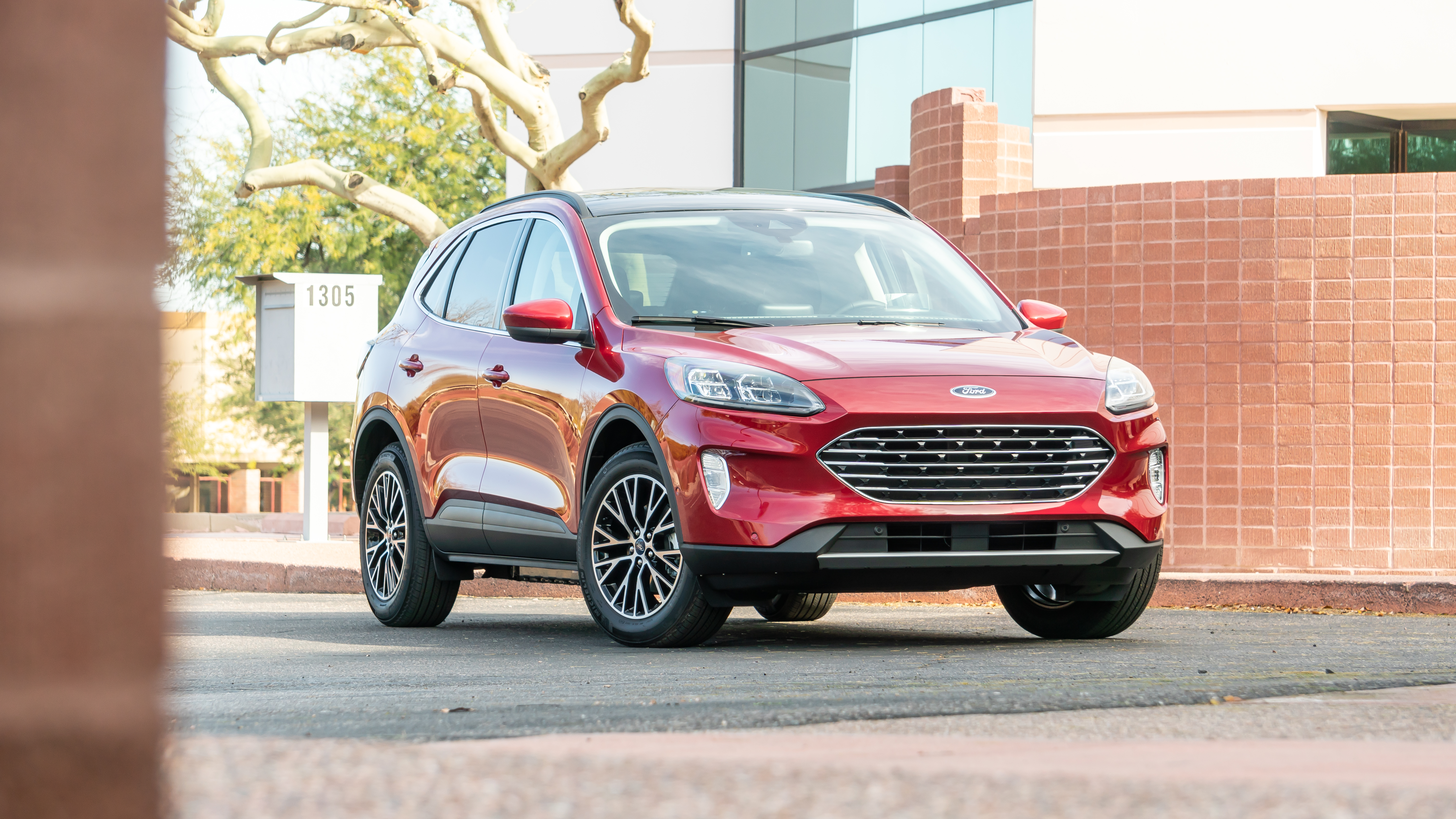 A BETTER WAY TO ESCAPE: 2021 FORD ESCAPE PLUG-IN HYBRID
