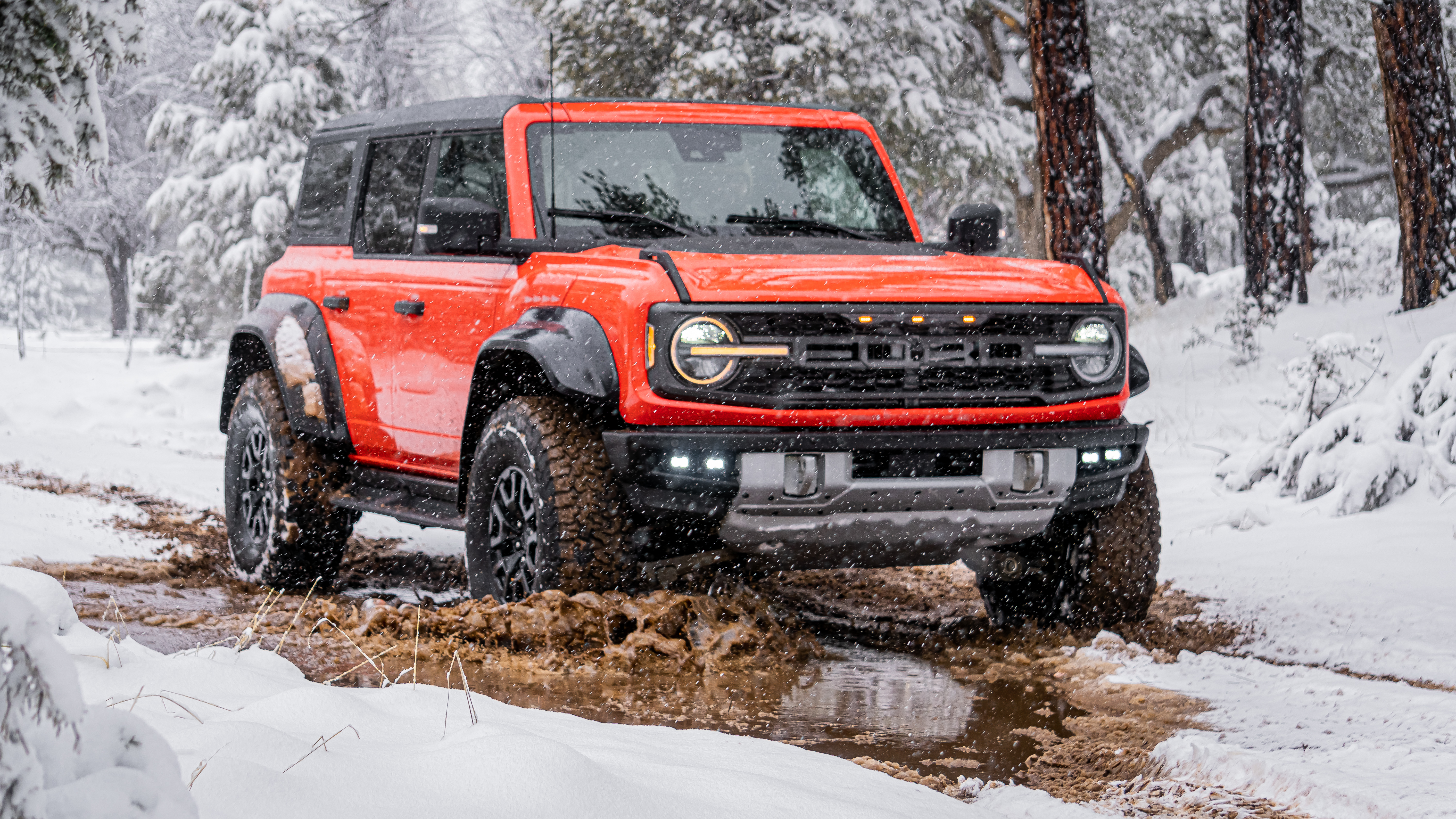 BREAK THE RULES: 2023 FORD BRONCO RAPTOR