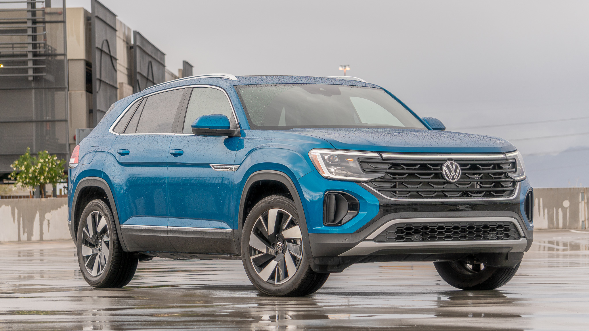 ALL FRESHENED UP: 2024 VOLKSWAGEN ATLAS CROSS SPORT
