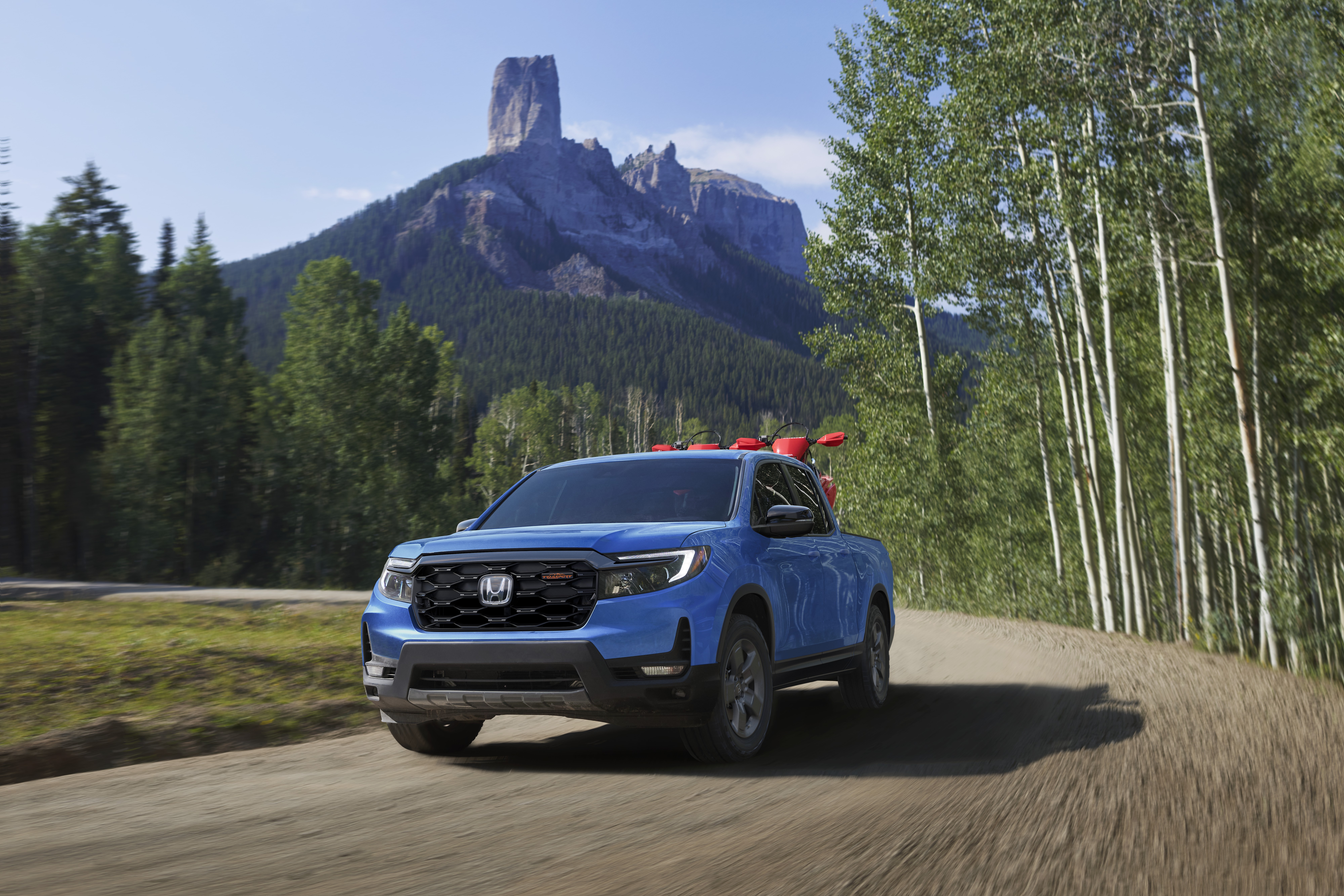 WORKING HARD TO FIT IN: 2024 HONDA RIDGELINE TRAILSPORT